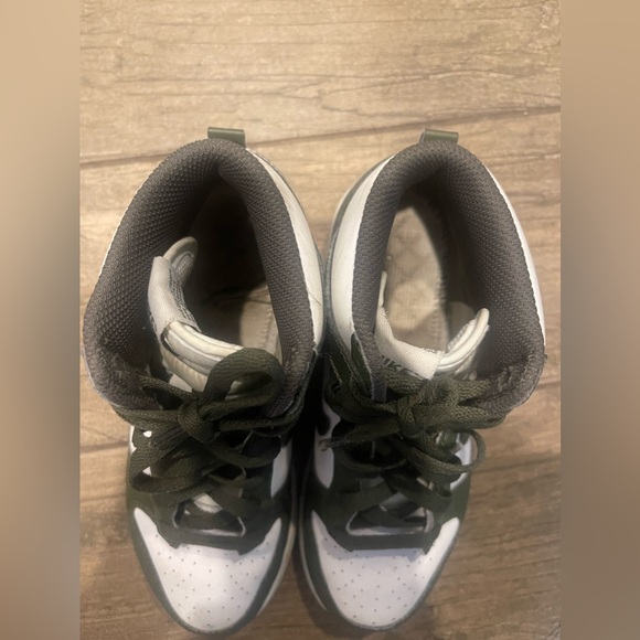 3Y kids green & white Nike Dunks - Picture 3 of 6